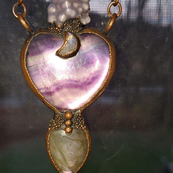 Fluorite Labradorite & Grape Agate Crystal Necklace - Picture 4 of 6